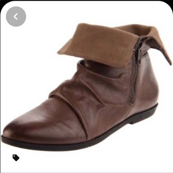 OTBT Price Leather Double Zip Ankle Booties In Taupe Size 7 - Picture 2 of 9